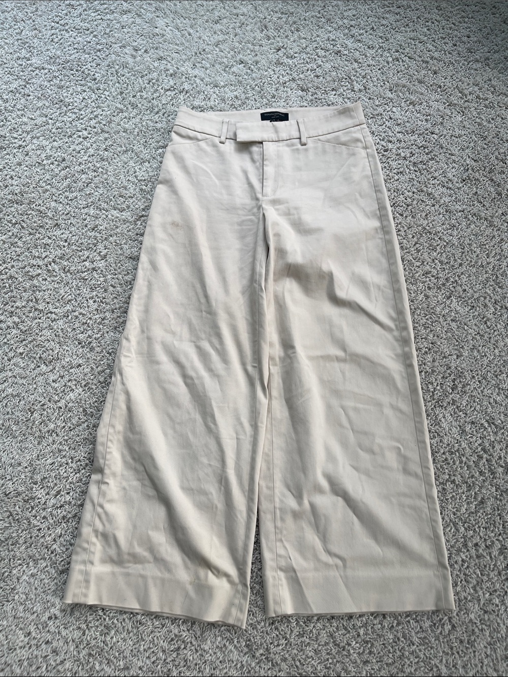 Banana Republic Wide-Leg Khaki Pants in Light Beige